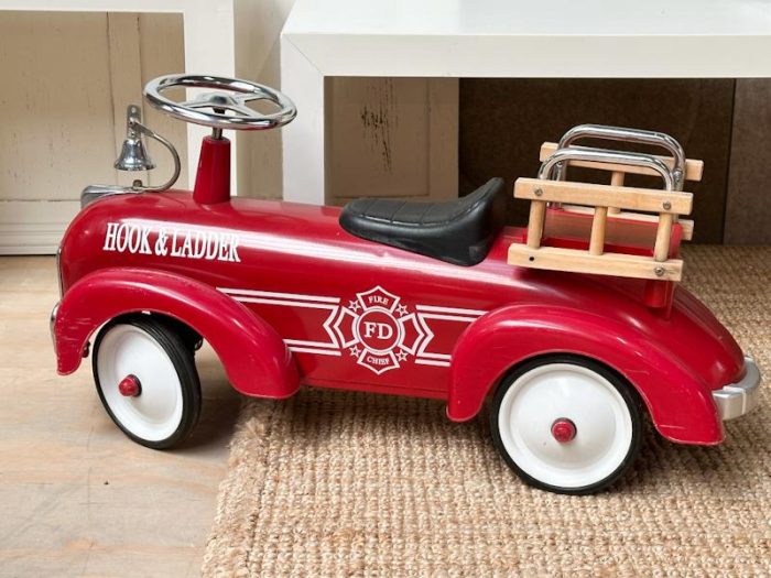 Retro brandweer loopwagen